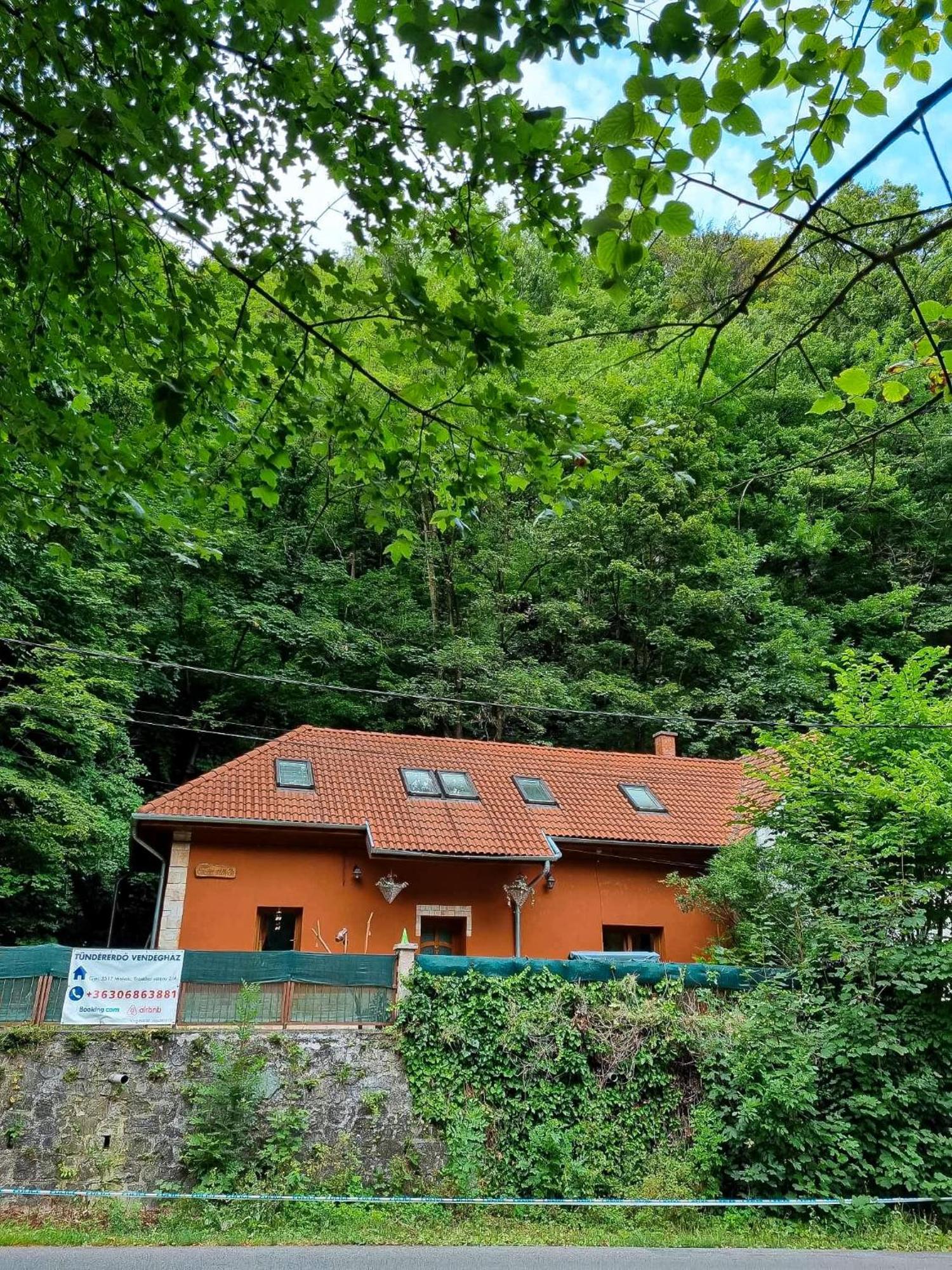 Tuendererdo Villa Miskolc Luaran gambar